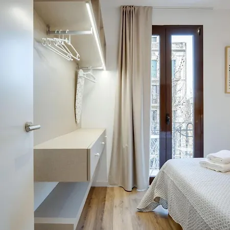 Lucasland Apartments Barcelona Buitenkant foto